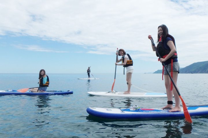 【SUP×女子旅】福井県・高浜町の人気ビーチでSUPツアーを開催!