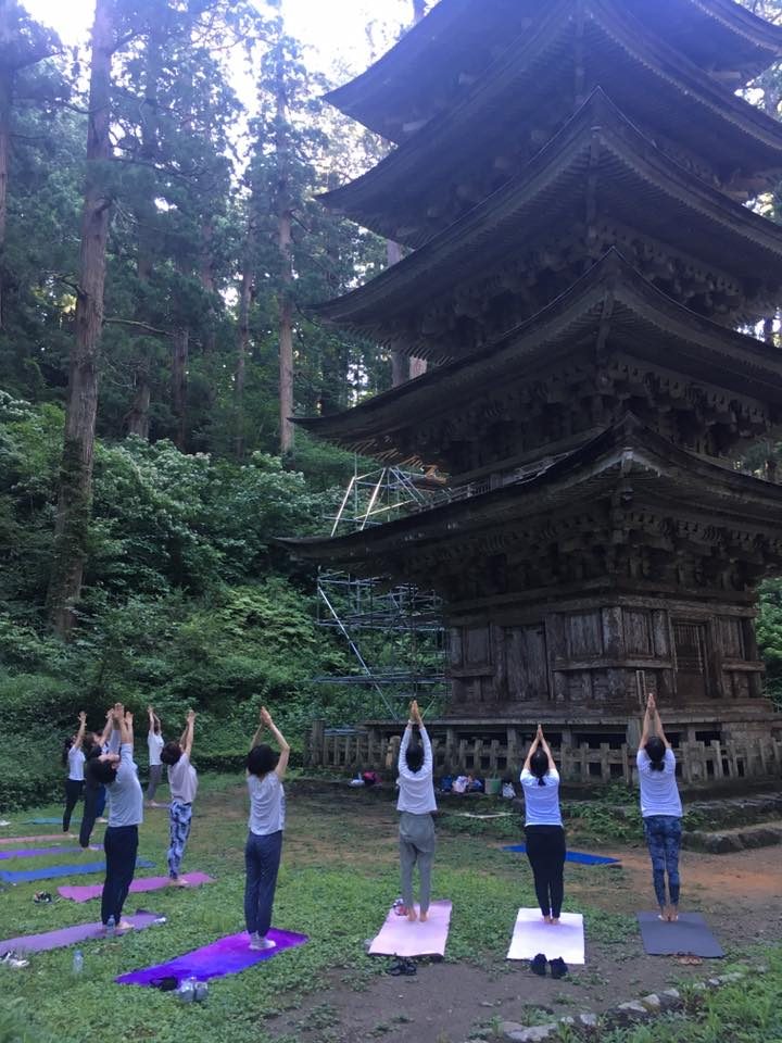 <YOGA ME! 主催>出羽三山の羽黒山@山形県でヨガイベントを開催しました!